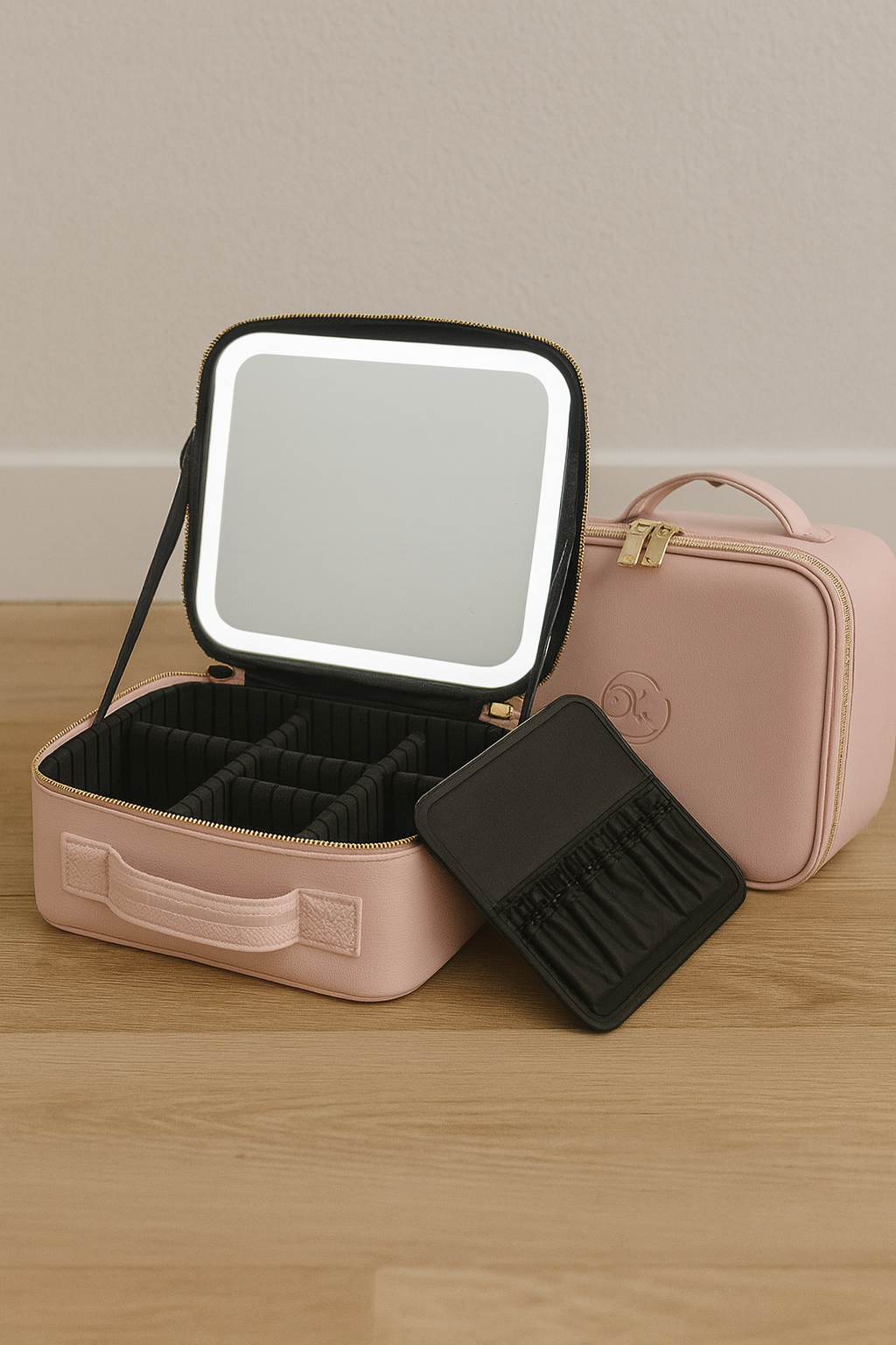 ORGANIZADOR DE MAQUILLAJE PORTATIL CON ESPEJO LED